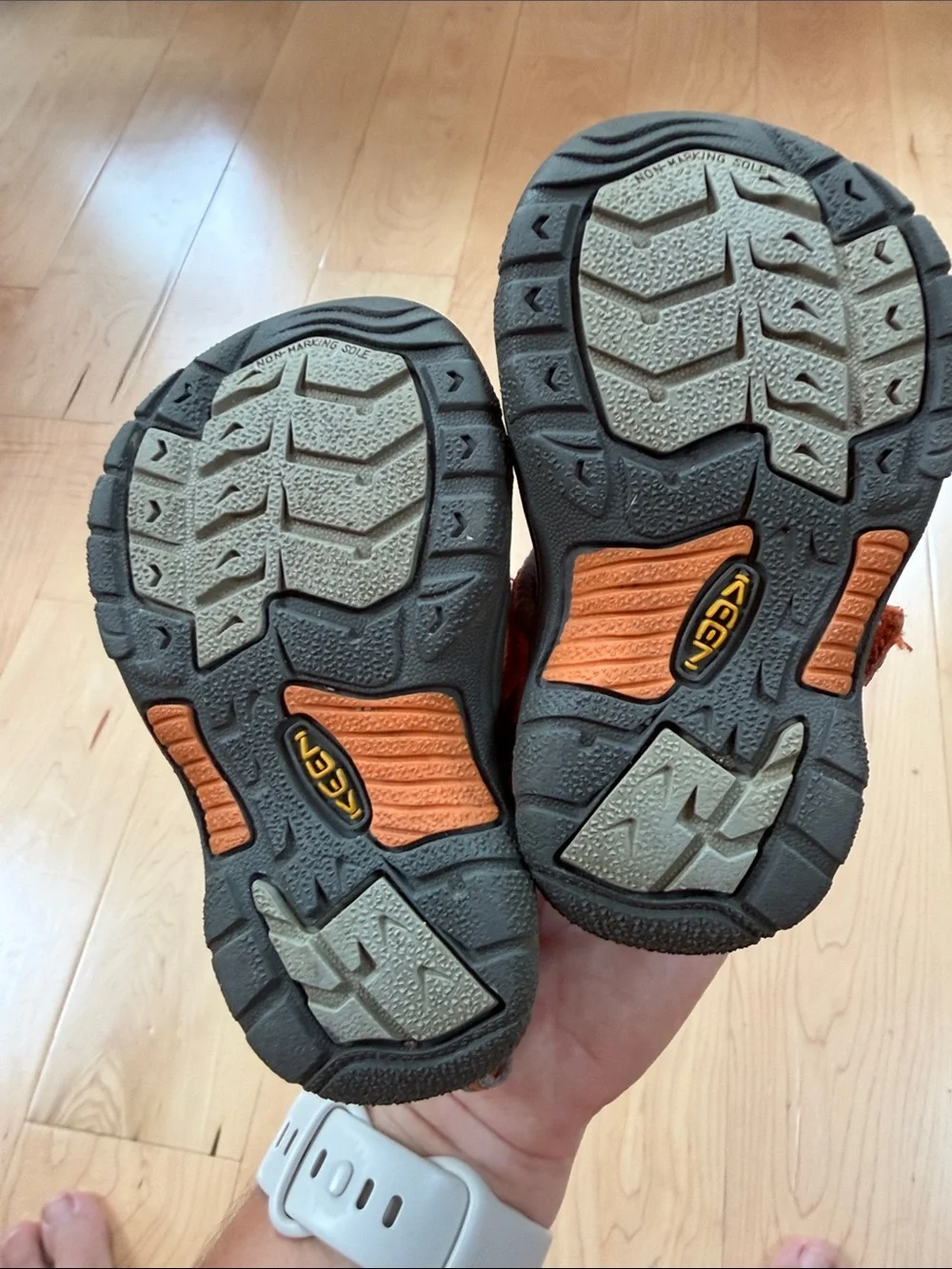 Keens Kids Orange Closed-Toe Adventure Sandals baby size 5